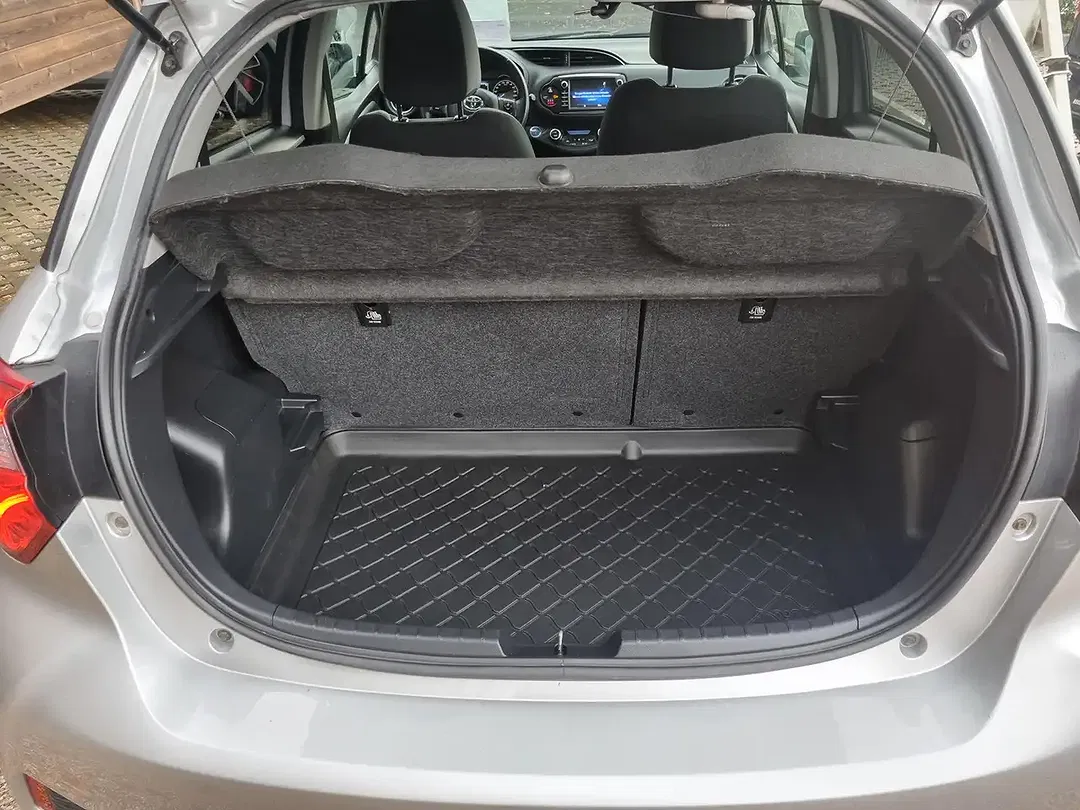 Toyota Yaris 1.5 Hybrid - Thumbnail 11