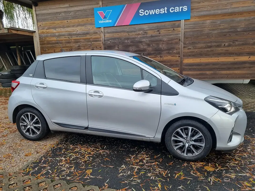 Toyota Yaris 1.5 Hybrid - Thumbnail 6