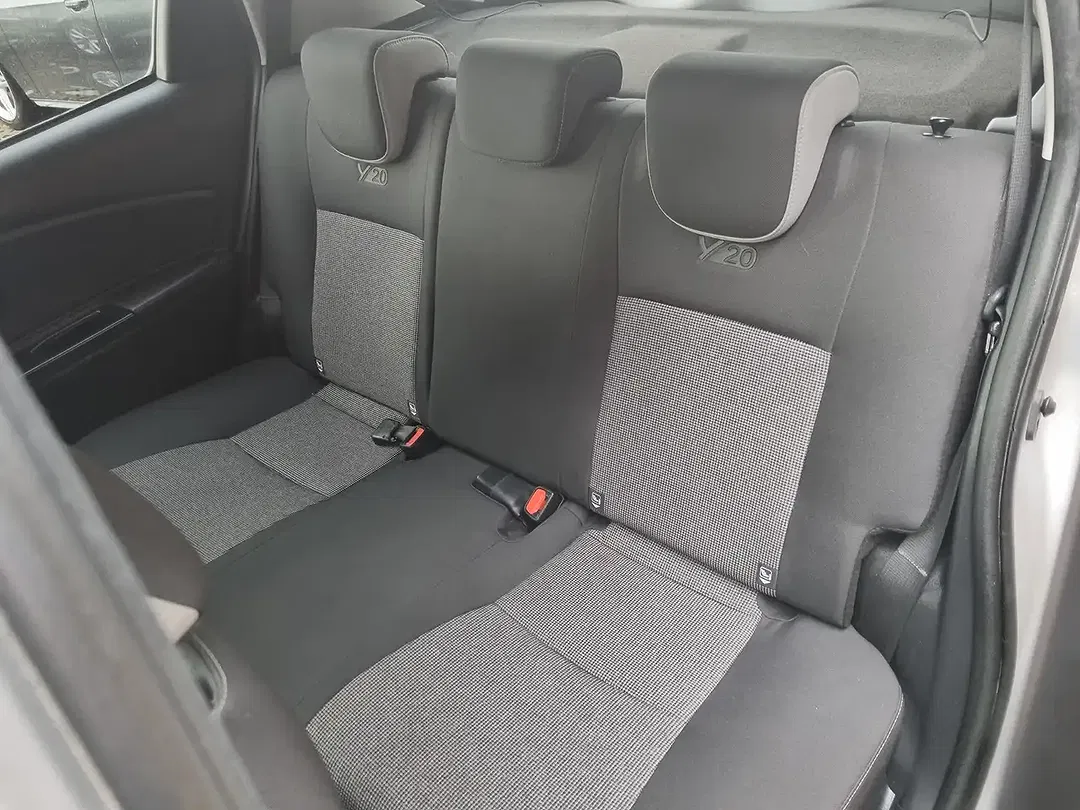 Toyota Yaris 1.5 Hybrid - Thumbnail 9