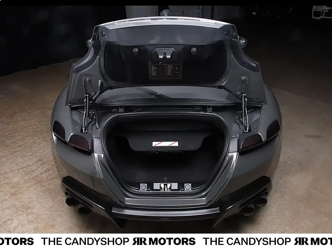 Ferrari Roma Spider - Thumbnail 7