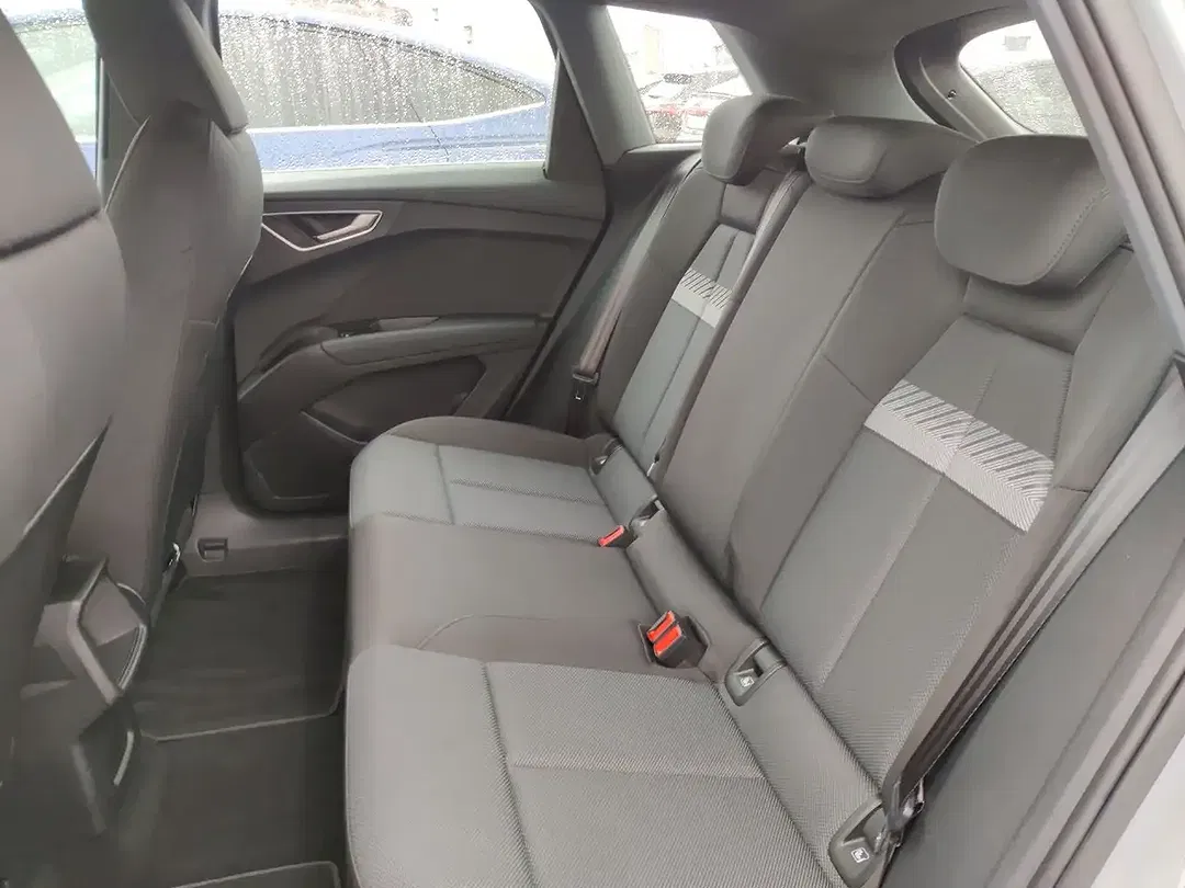 Audi Q4 e-tron 35 advanced sport - Thumbnail 13