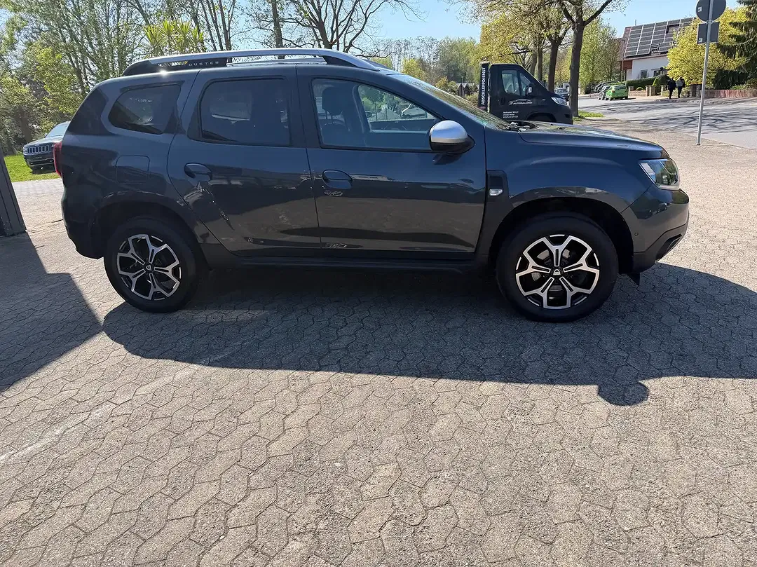 Dacia Duster - Thumbnail 6