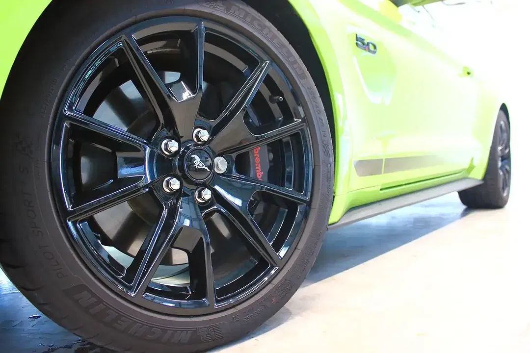 Ford Mustang 5.0 - Thumbnail 10