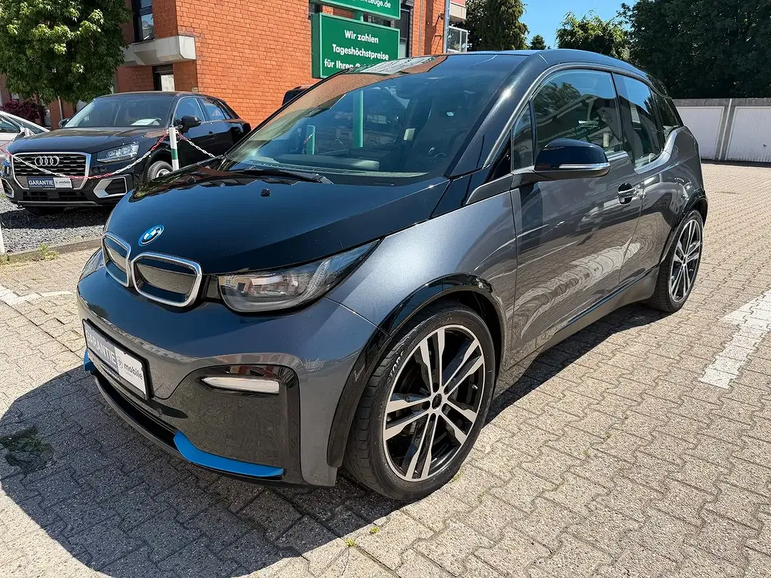 BMW i3 - Thumbnail 4