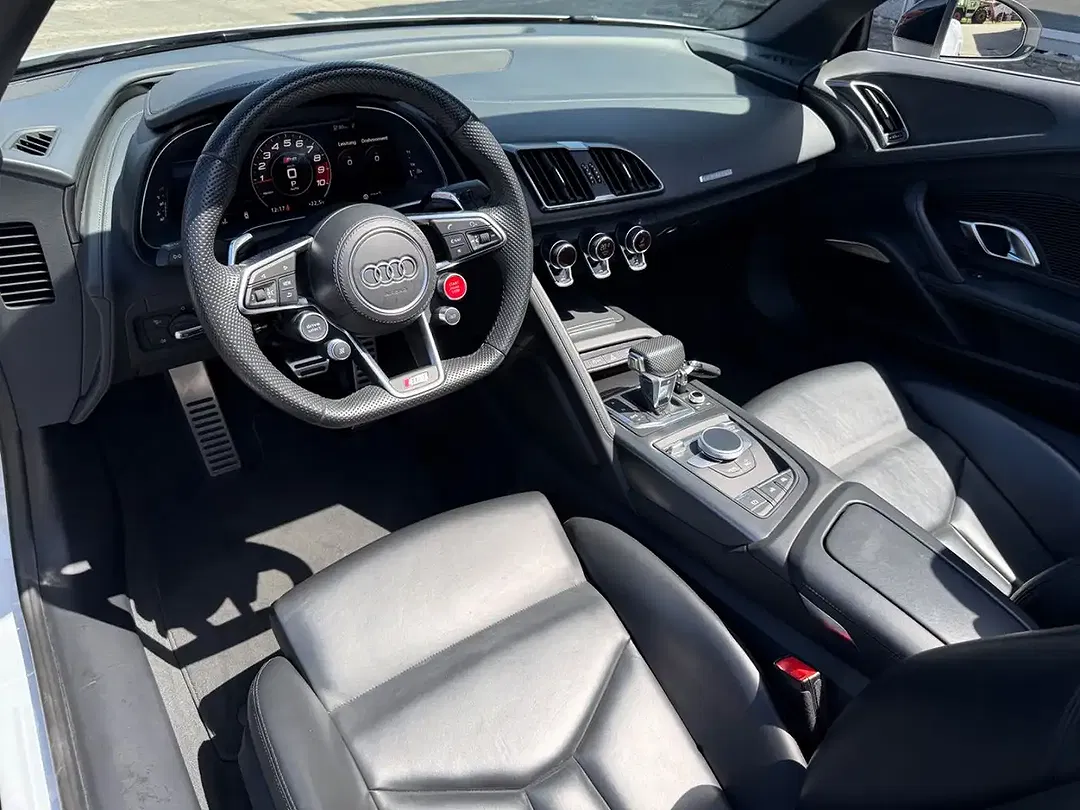 Audi R8 5.2 FSI performance - Thumbnail 4