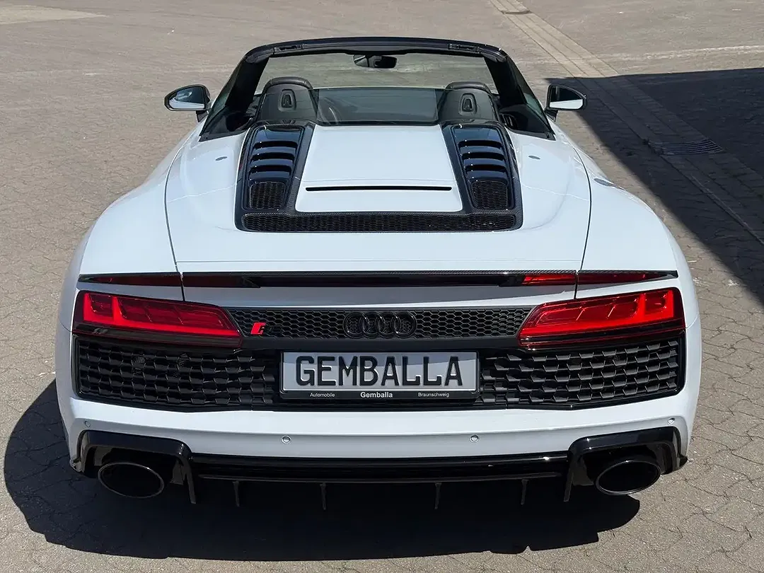Audi R8 5.2 FSI performance - Thumbnail 5