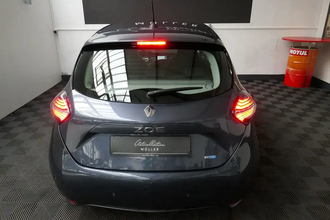 Renault ZOE Evolution - Thumbnail 12
