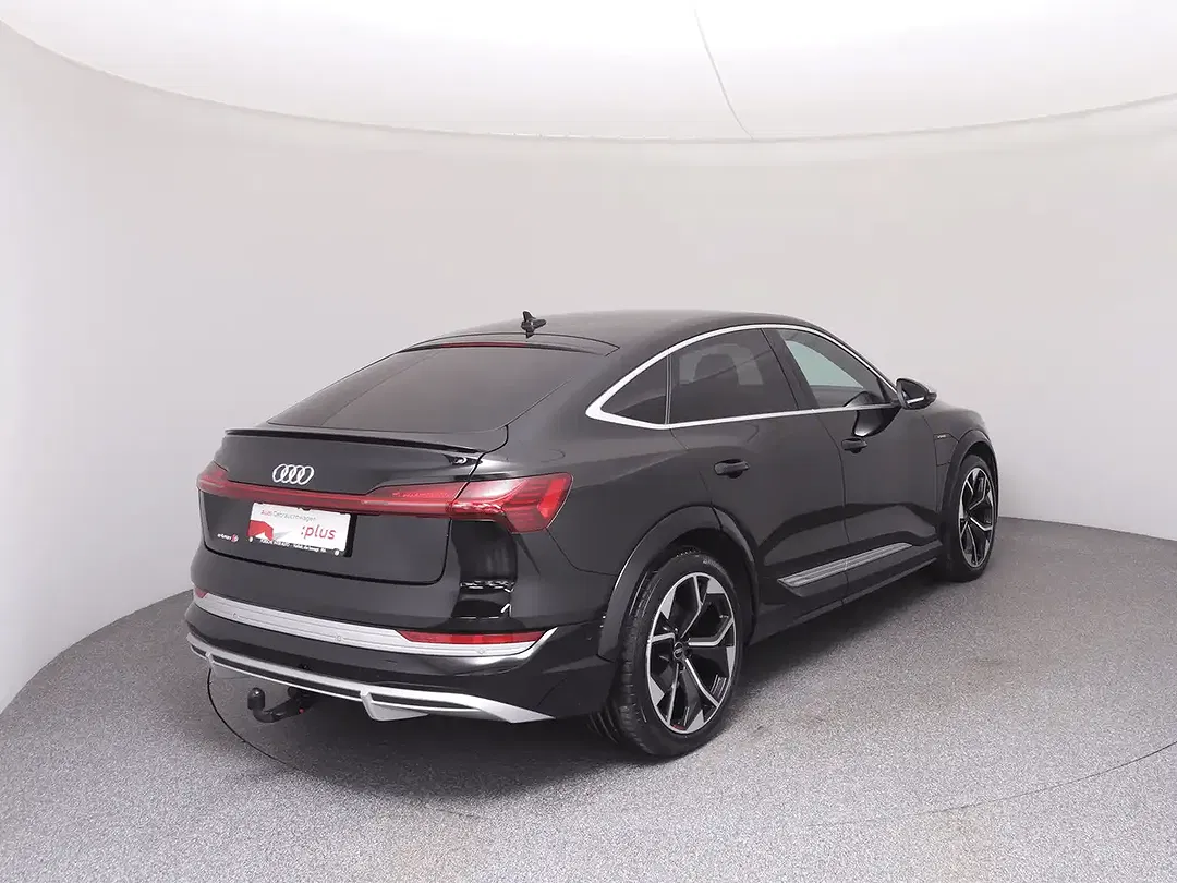 Audi e-tron Sportback - Thumbnail 4