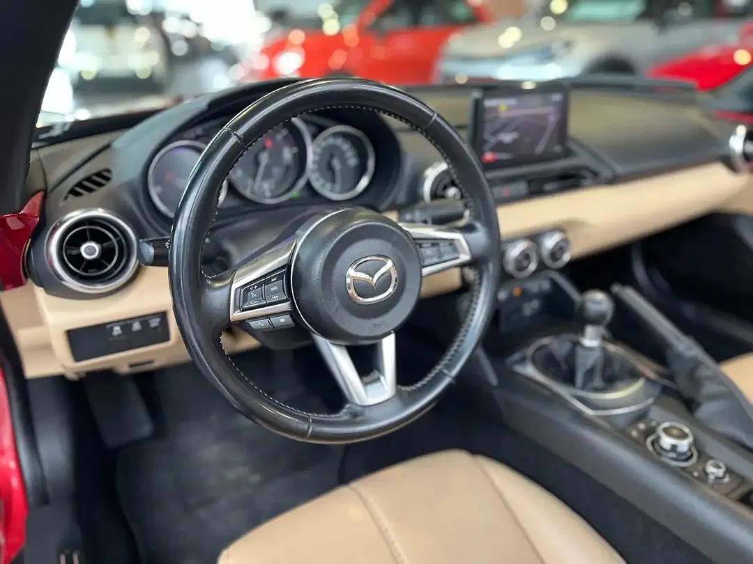 Mazda MX-5 Selection - Thumbnail 12