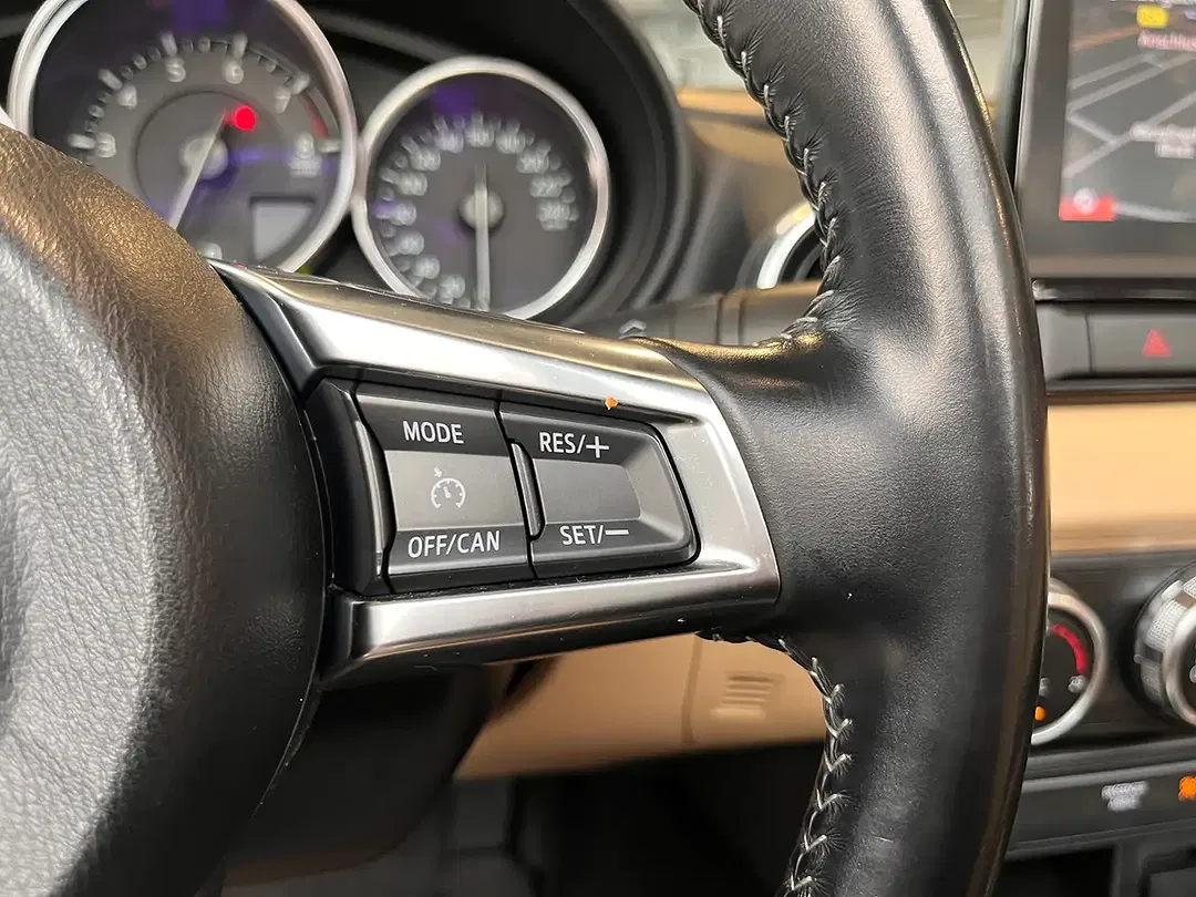 Mazda MX-5 Selection - Thumbnail 13