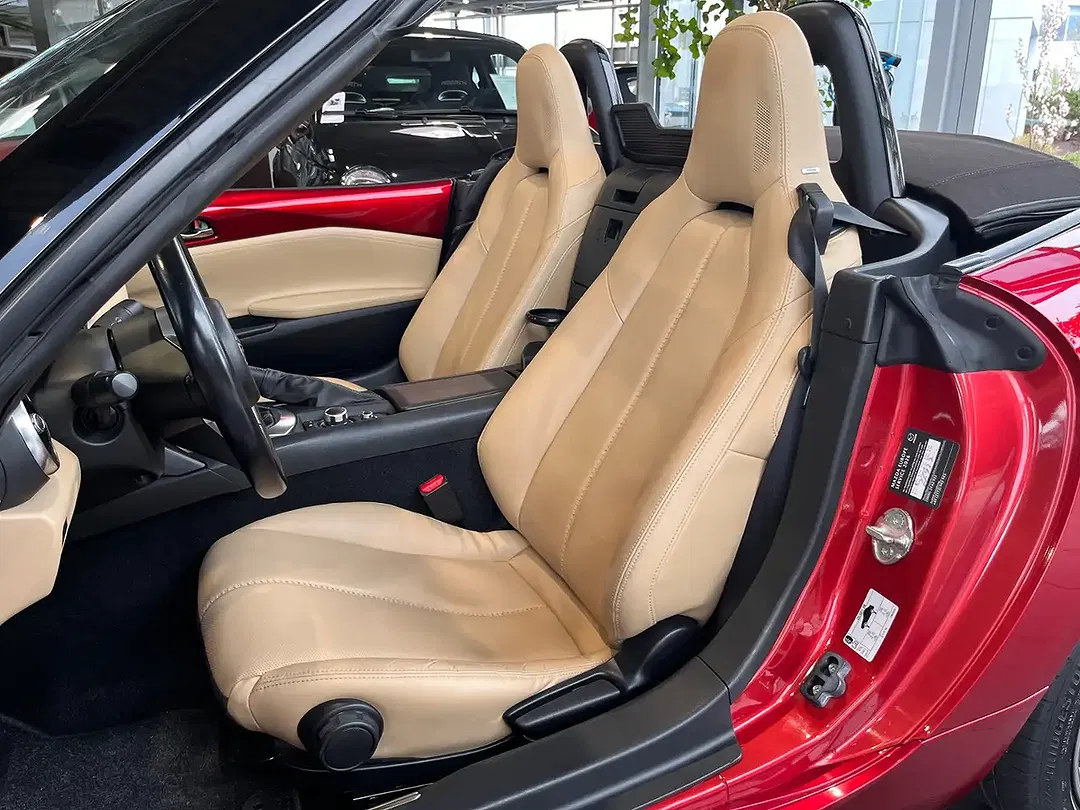 Mazda MX-5 Selection - Thumbnail 9