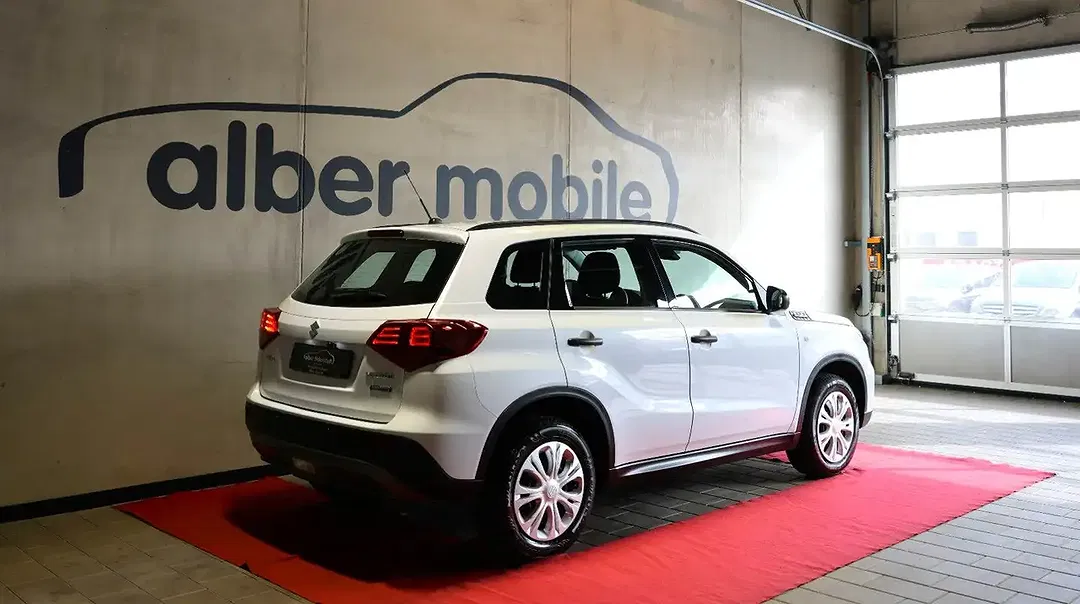 Suzuki Vitara - Thumbnail 12