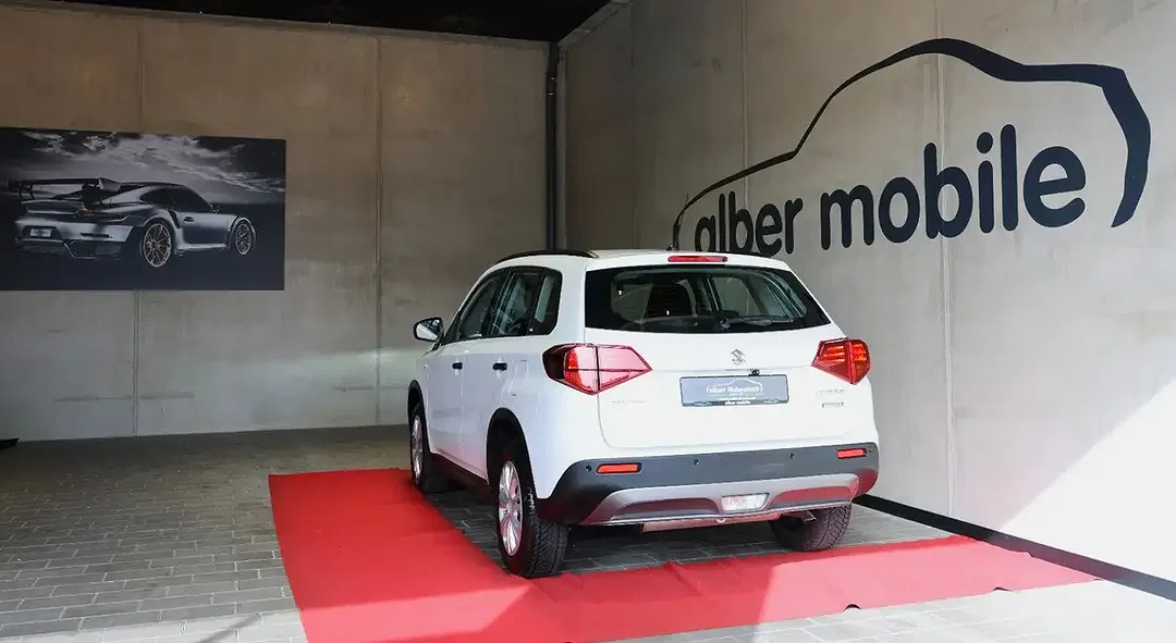 Suzuki Vitara - Thumbnail 3