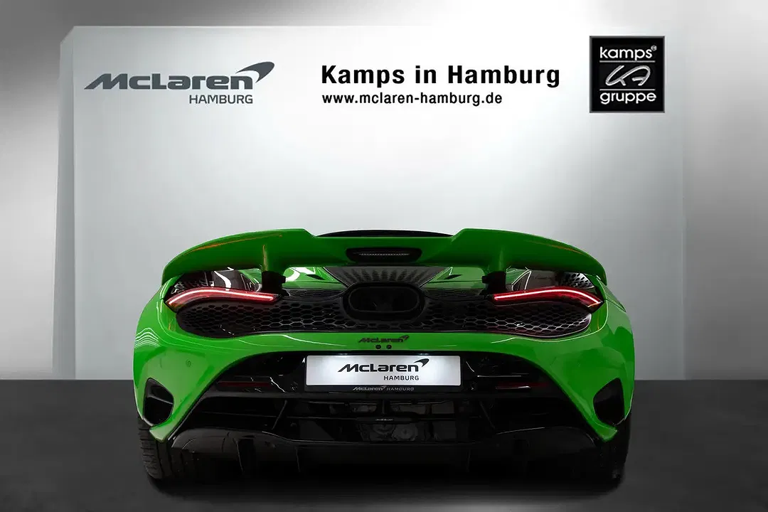 McLaren 750S Spider - Thumbnail 4