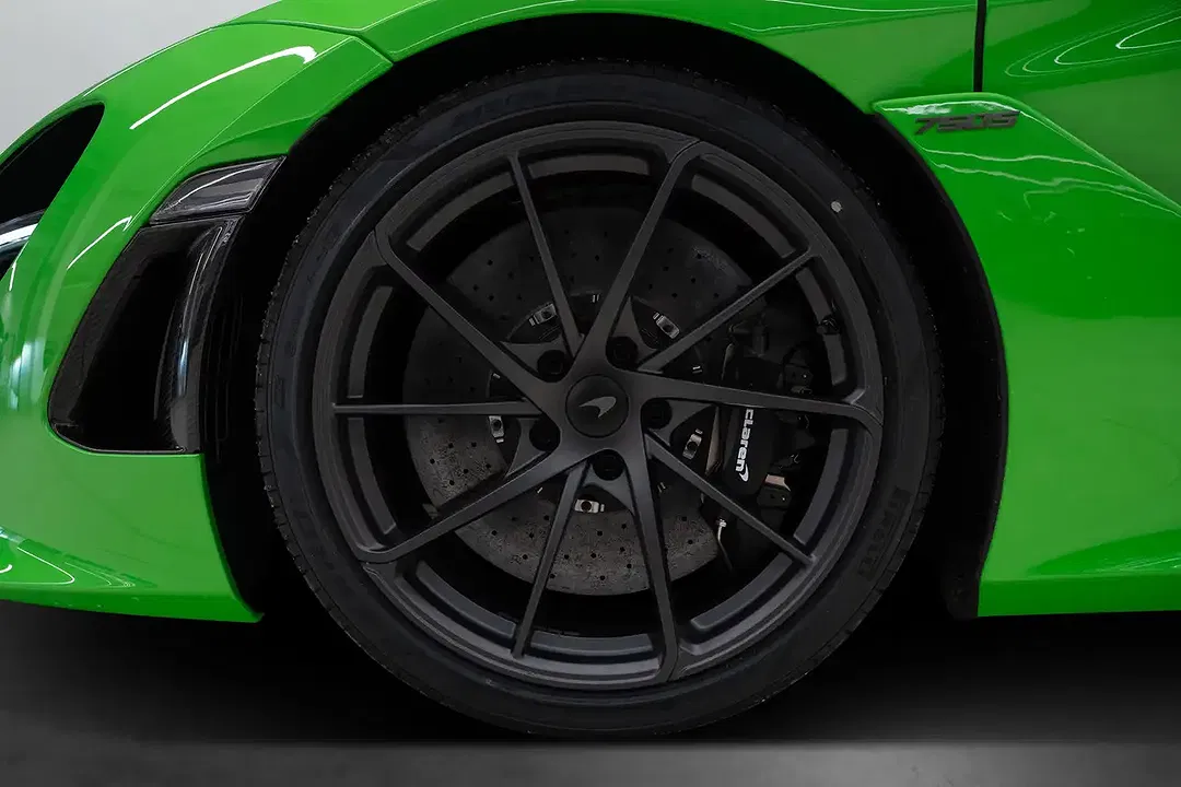 McLaren 750S Spider - Thumbnail 9