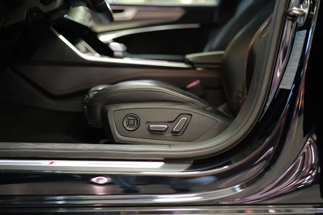 Audi RS6 4.0 TFSI quattro Avant - Thumbnail 12