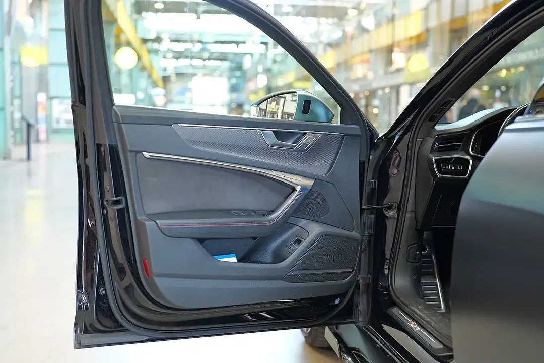 Audi RS6 4.0 TFSI quattro Avant - Thumbnail 13