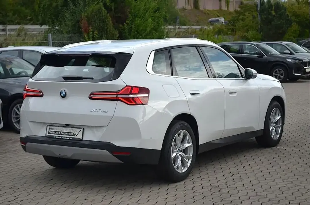 BMW X3 xDrive - Thumbnail 3