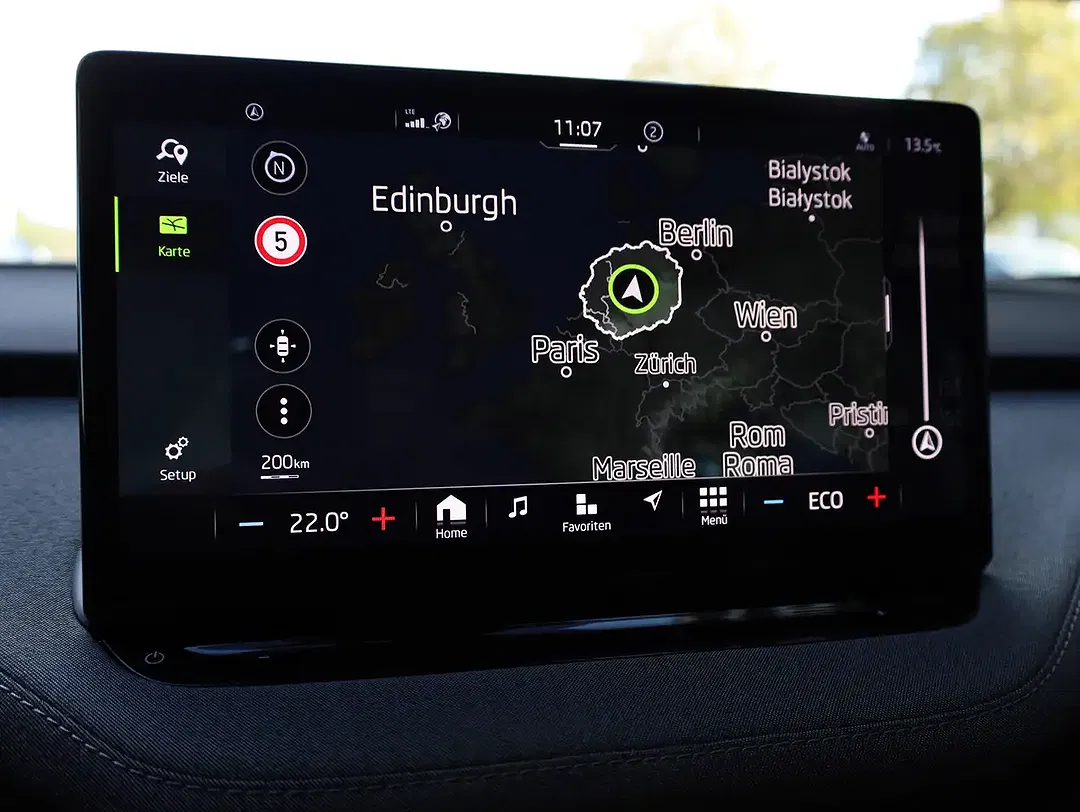 Skoda Enyaq 50 Loft - Thumbnail 21