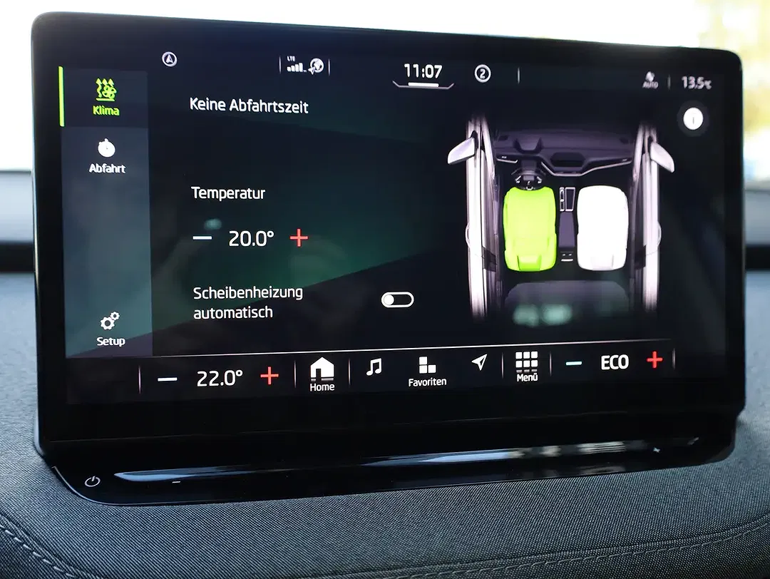 Skoda Enyaq 50 Loft - Thumbnail 24