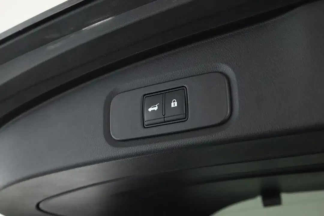 Nissan Qashqai 1.3 DIG-T N-Connecta - Thumbnail 11