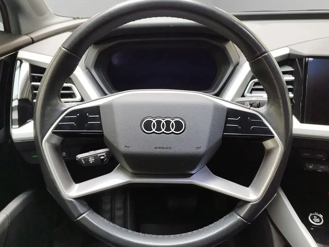 Audi e-tron S line plus - Thumbnail 11