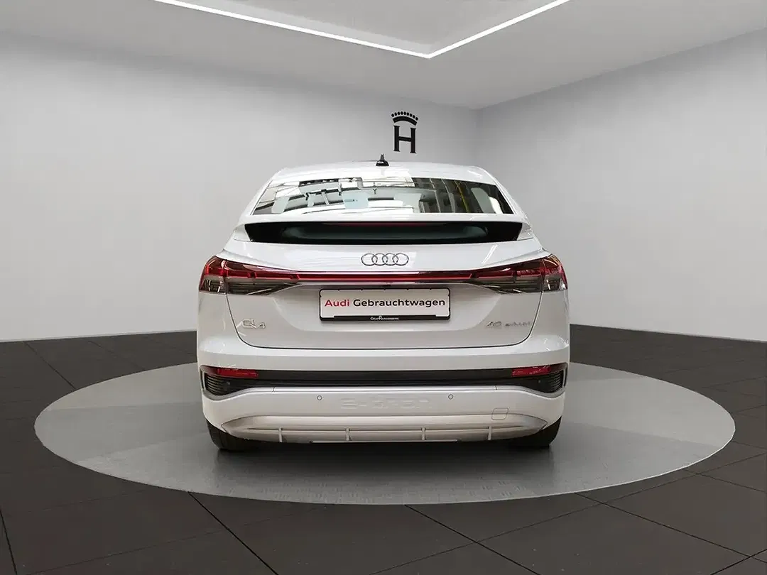 Audi e-tron S line plus - Thumbnail 3