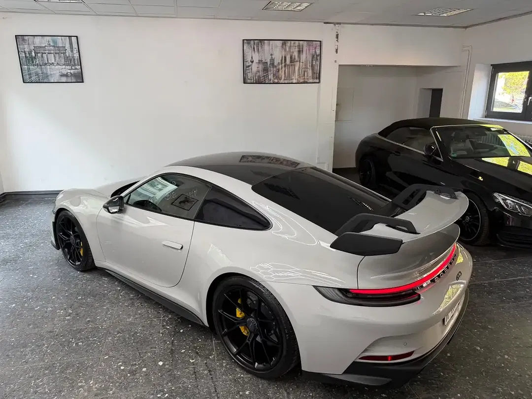 Porsche 992 GT3 Sport Chrono PCCB - Thumbnail 11