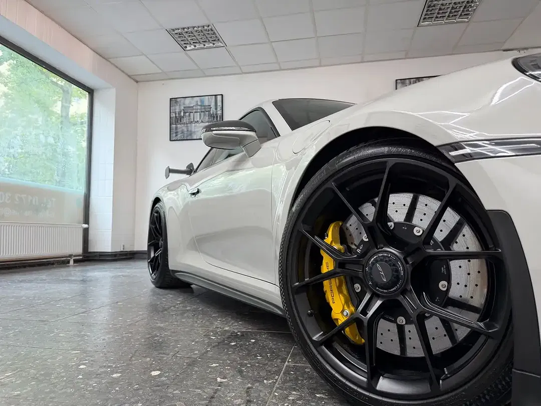 Porsche 992 GT3 Sport Chrono PCCB - Thumbnail 6