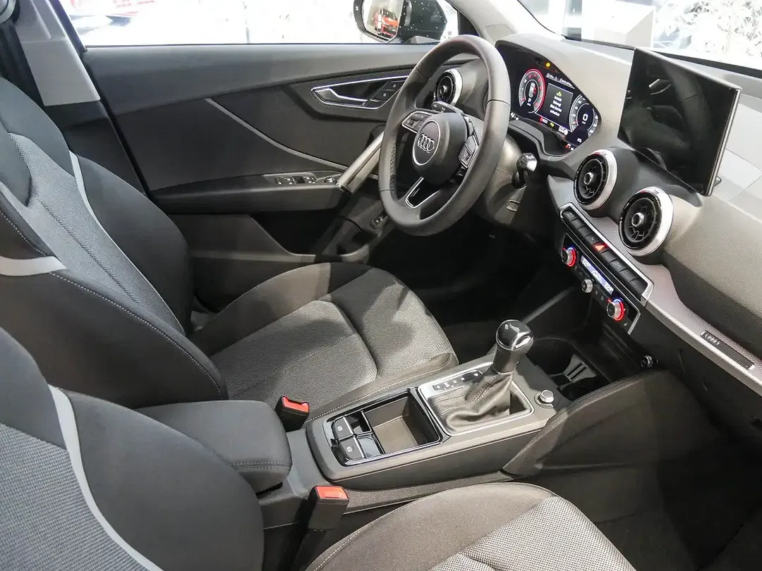 Audi Q2 35 TFSI S tronic S line - Thumbnail 4