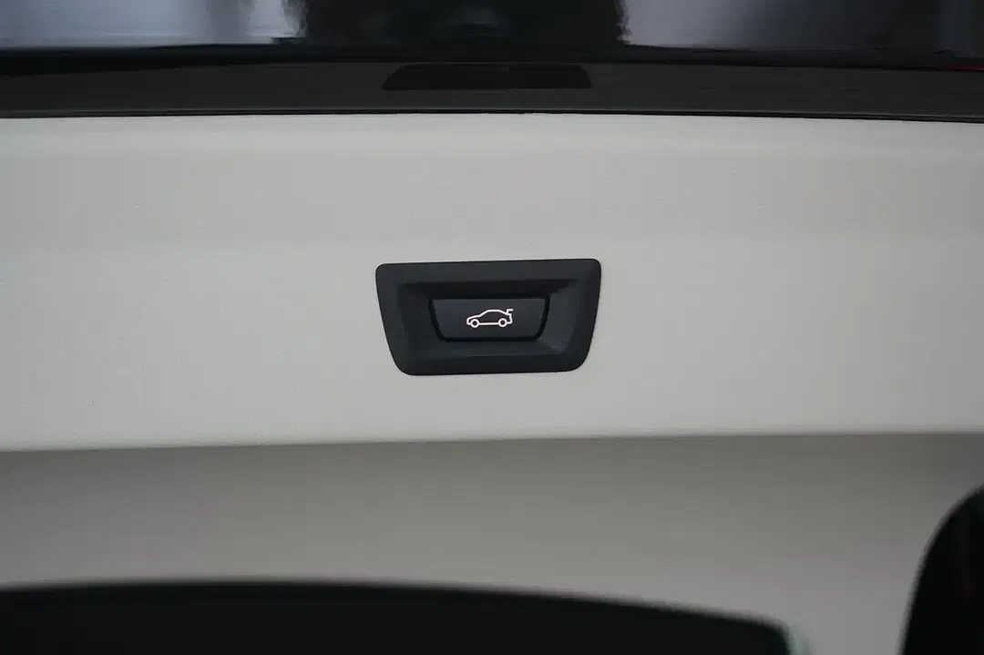BMW X4 xDrive - Thumbnail 15