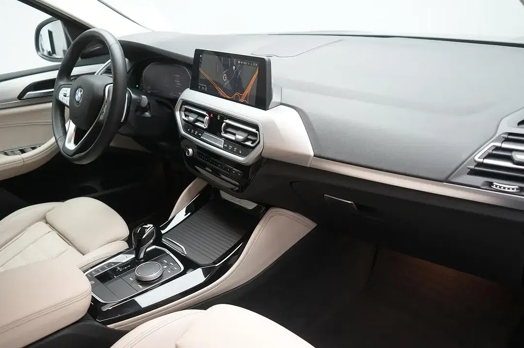 BMW X4 xDrive - Thumbnail 4