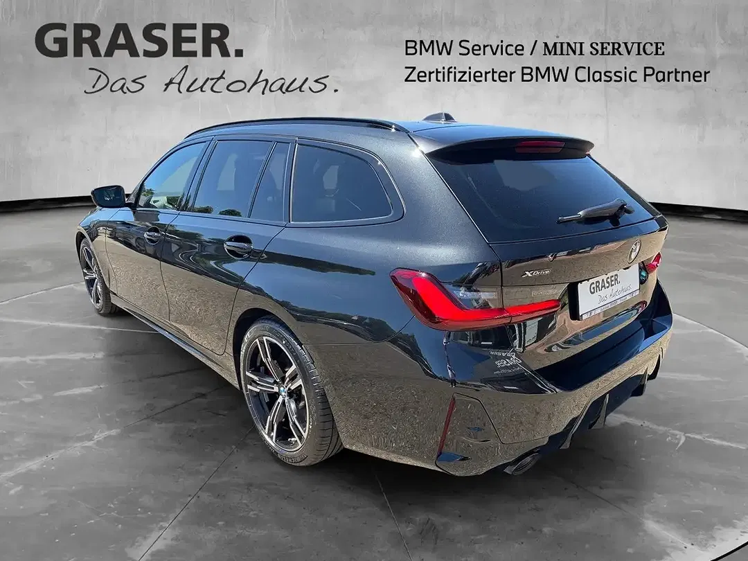 BMW 330 xDrive Touring M Sport Pro - Thumbnail 3