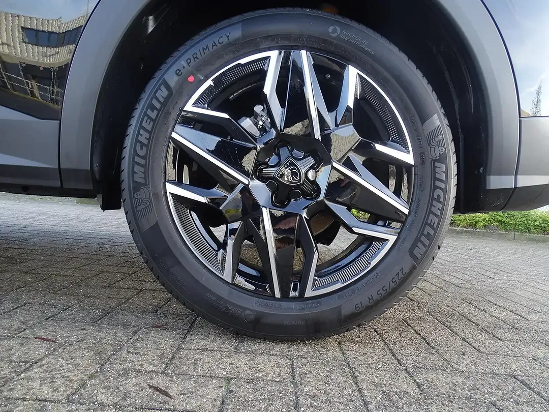 Peugeot 3008 145 e-DSC6 Hybrid GT - Thumbnail 11