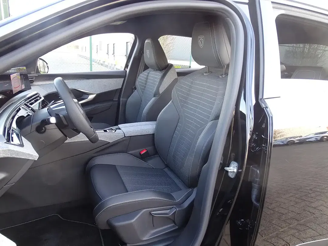 Peugeot 3008 145 e-DSC6 Hybrid GT - Thumbnail 12
