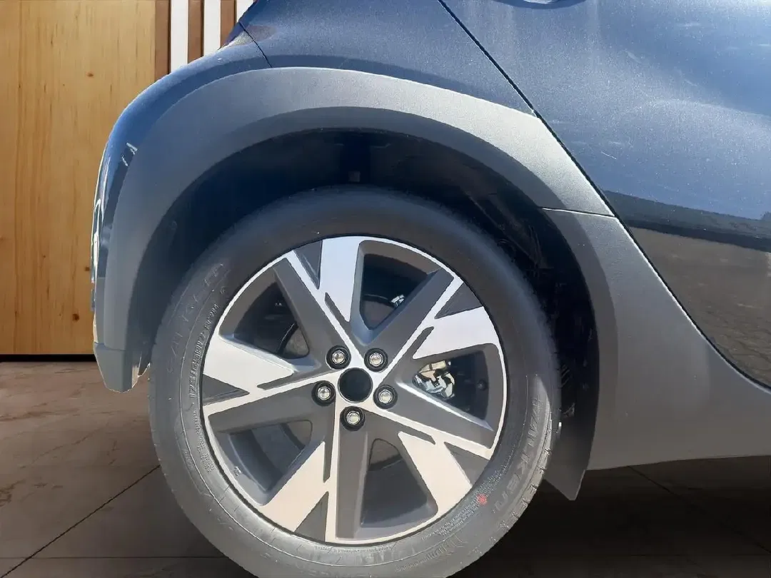 Toyota Aygo Hybrid Active - foto 13