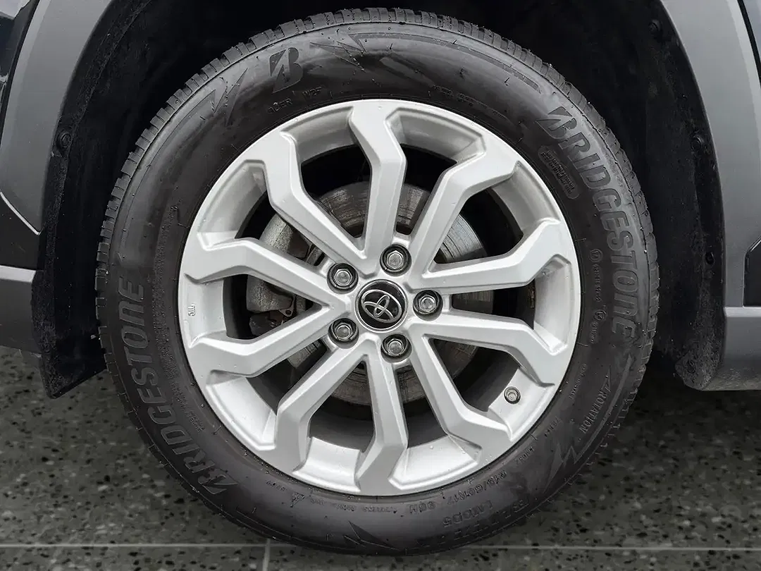 Toyota Corolla Cross - Thumbnail 8