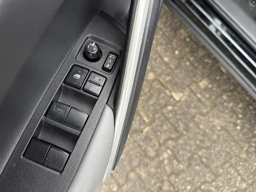 Toyota Corolla Cross - Thumbnail 12