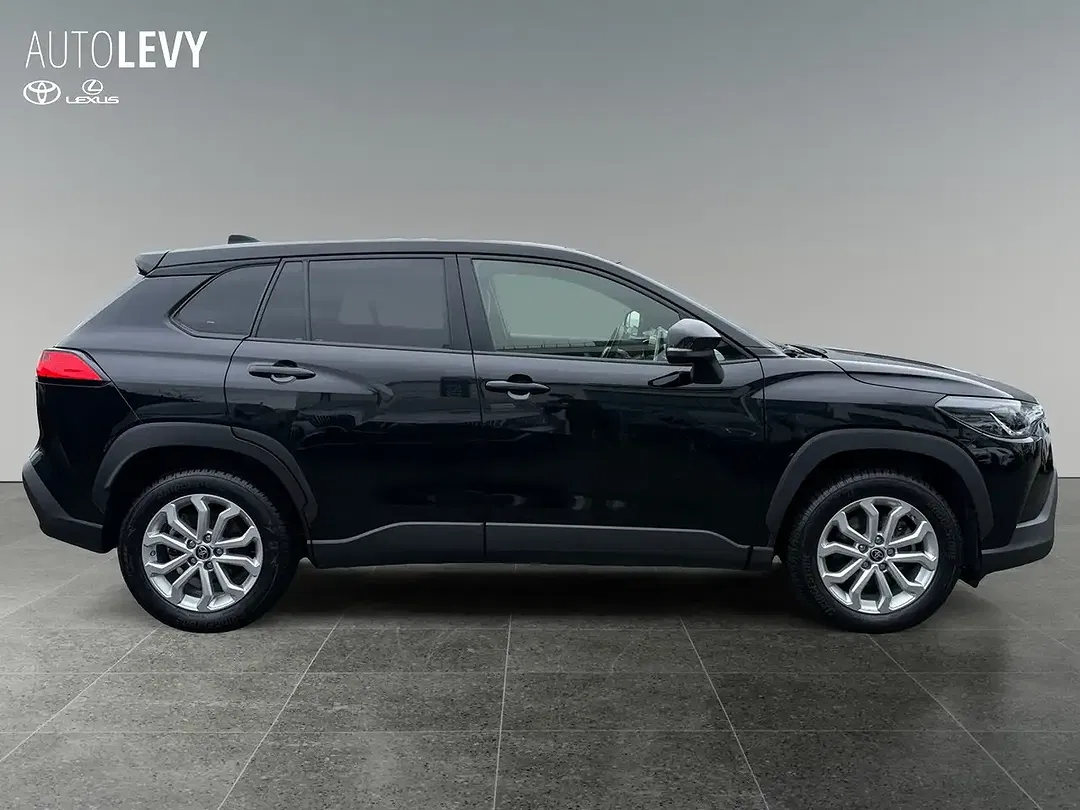 Toyota Corolla Cross - Thumbnail 4