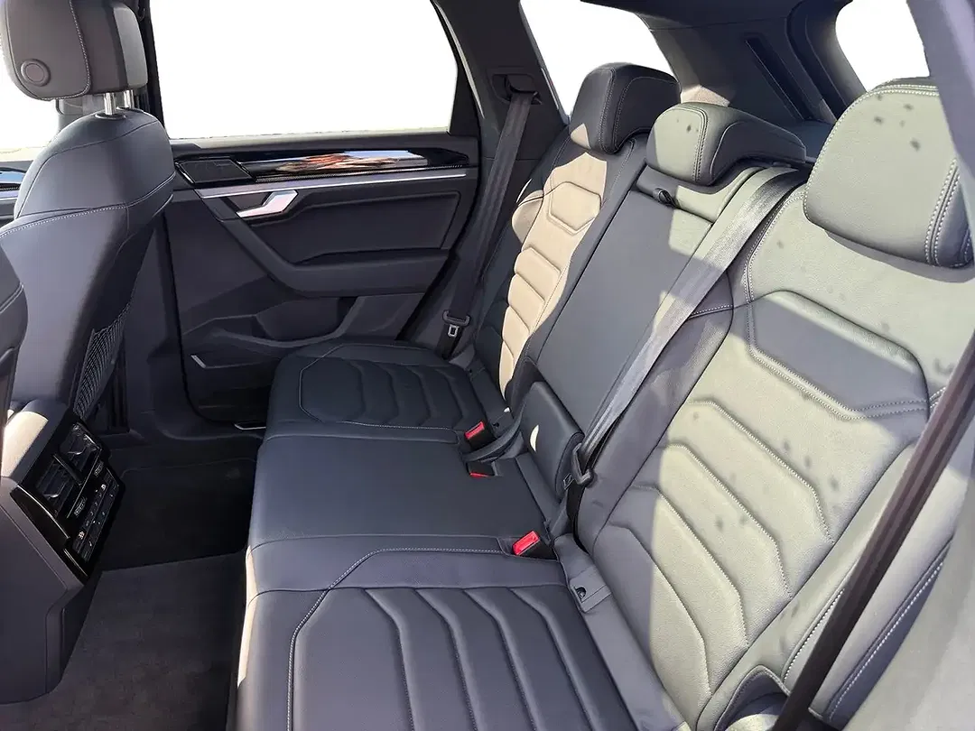 Volkswagen Touareg 3.0 TDI DSG R-Line - Thumbnail 9