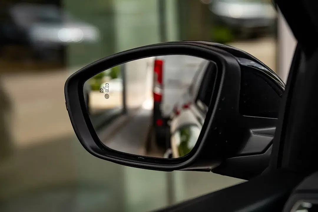 Peugeot 2008 156 EV - Thumbnail 6