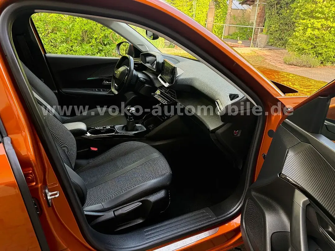 Peugeot 2008 PureTech Allure Pack - Thumbnail 13