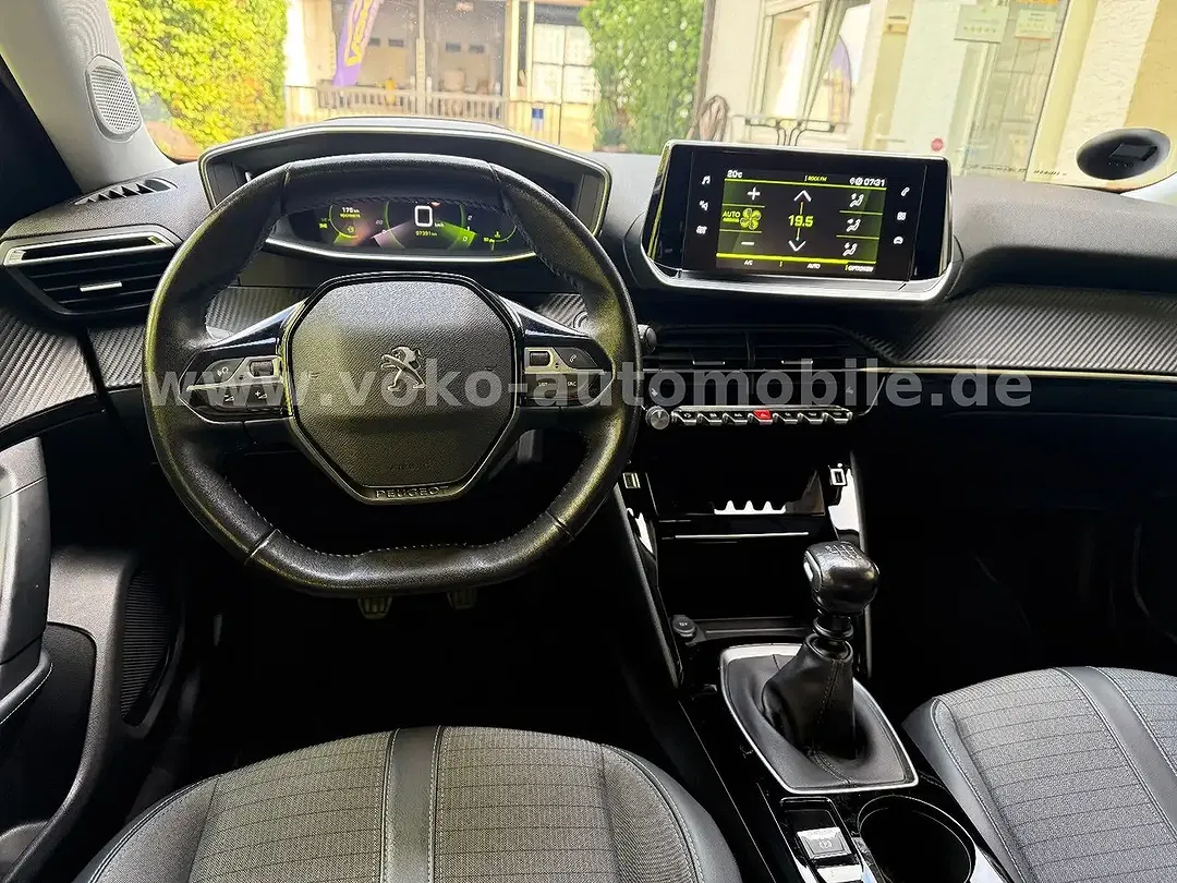 Peugeot 2008 PureTech Allure Pack - foto 15