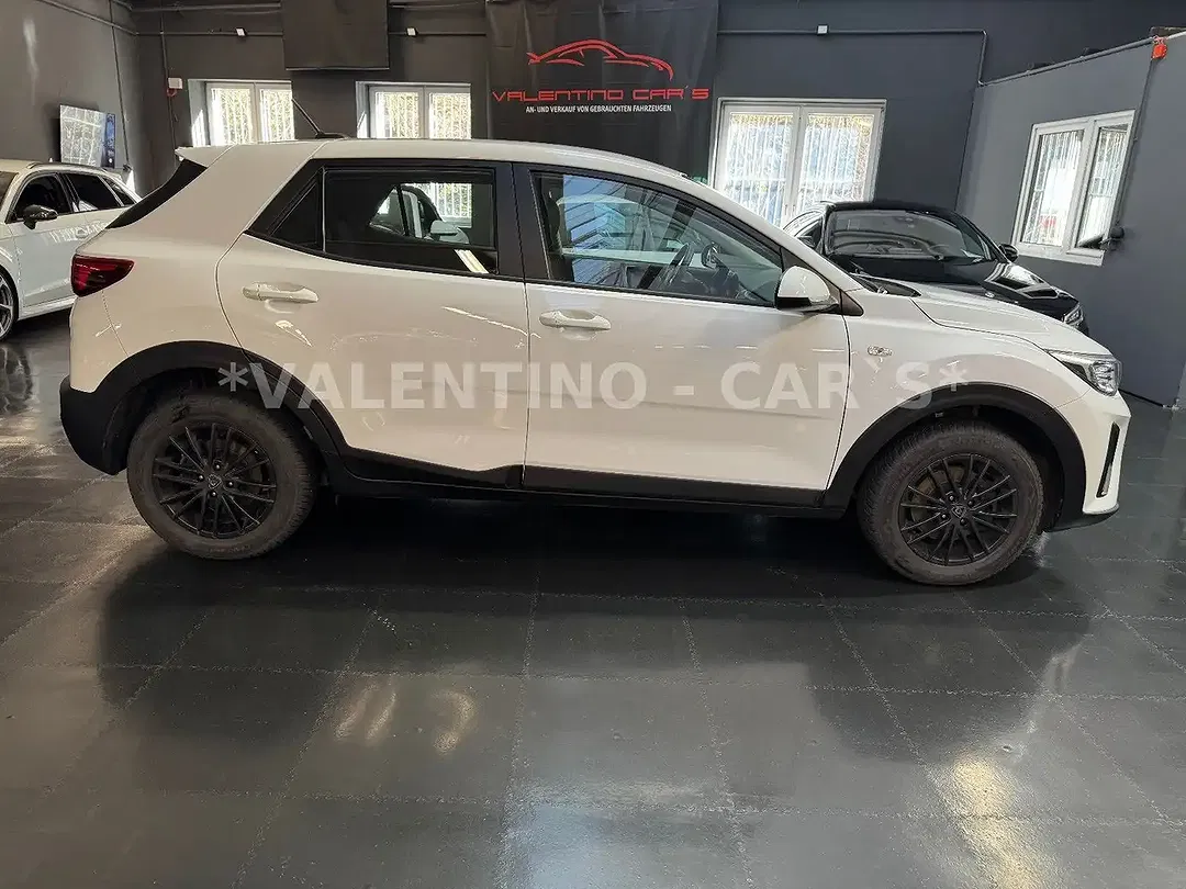 Kia Stonic Edition 7 - Thumbnail 5