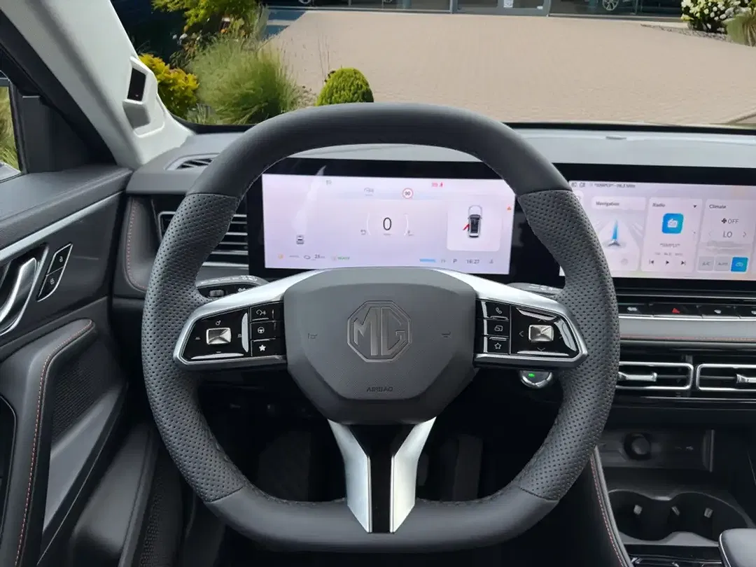 MG HS PHEV Luxury - Thumbnail 11