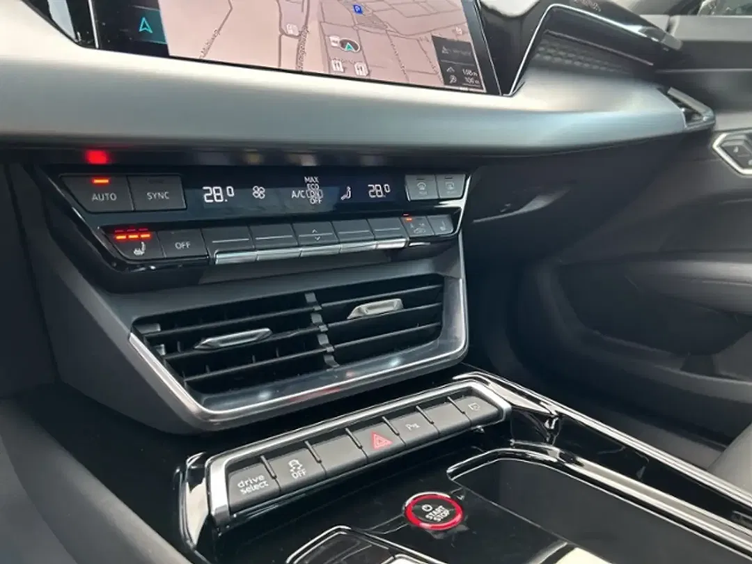 Audi e-tron GT quattro - Thumbnail 10