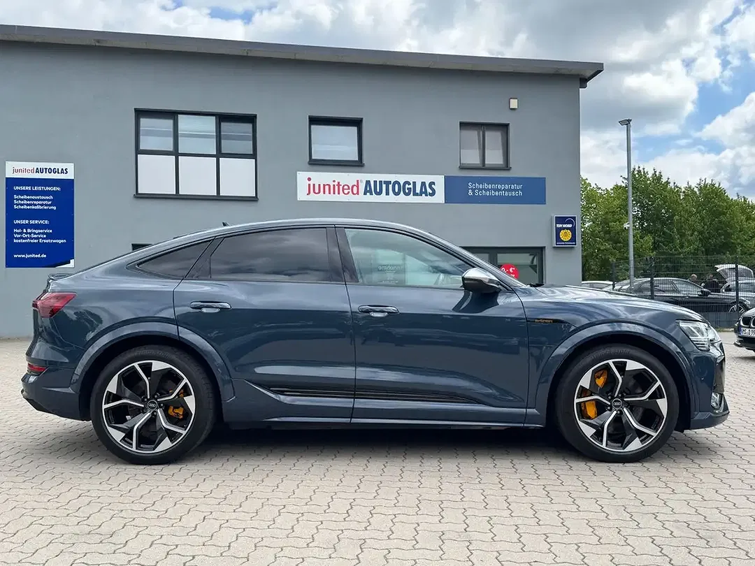 Audi e-tron quattro Sportback - Thumbnail 5
