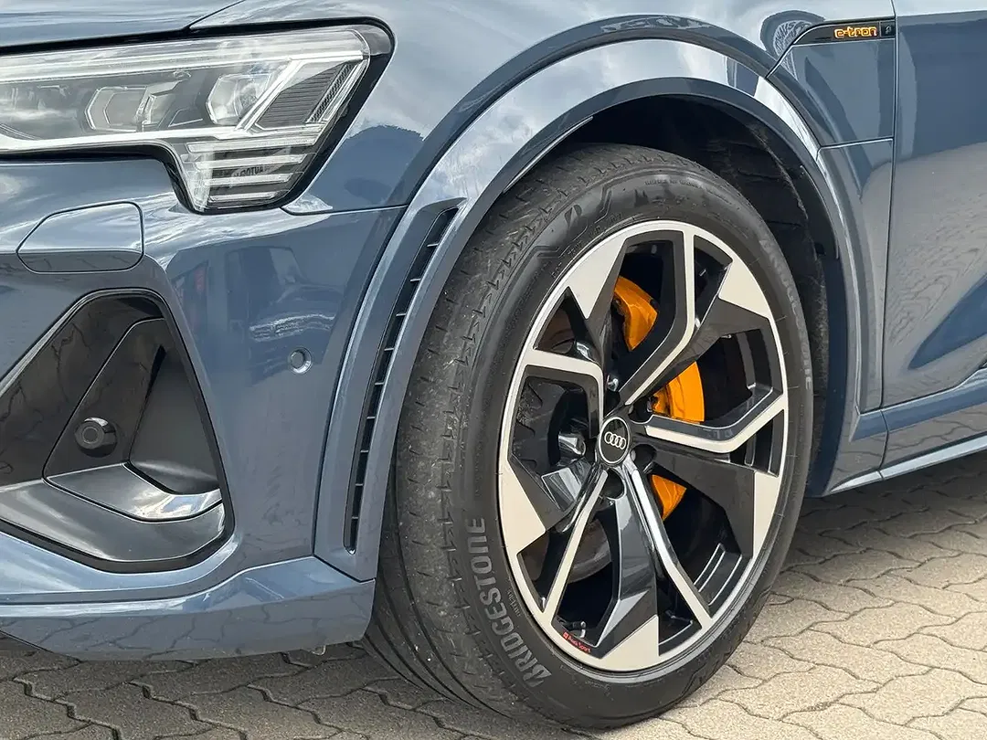 Audi e-tron quattro Sportback - Thumbnail 7