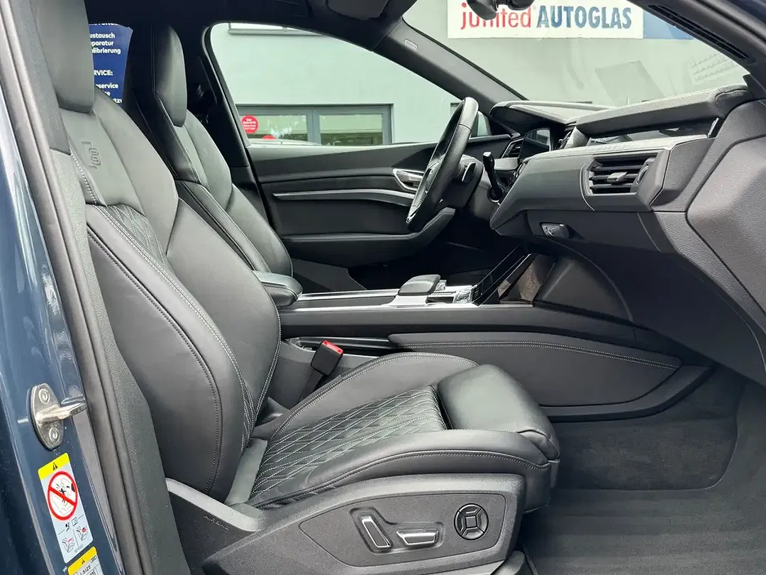 Audi e-tron quattro Sportback - Thumbnail 9