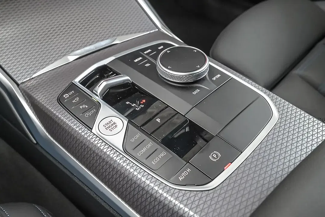 BMW 318 Touring - Thumbnail 11